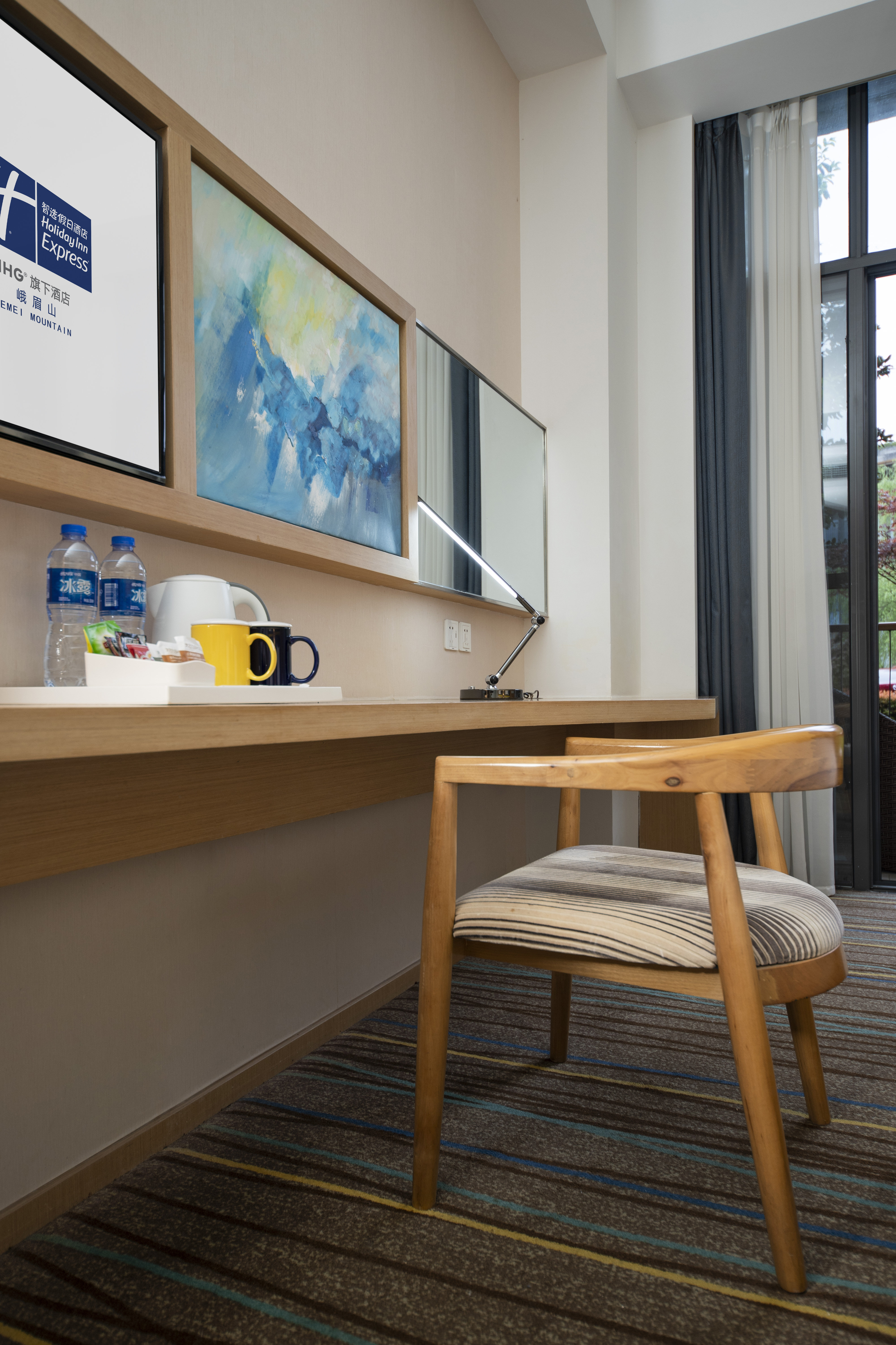 HOLIDAY INN EXPRESS EMEI MOUNTAIN 49/69