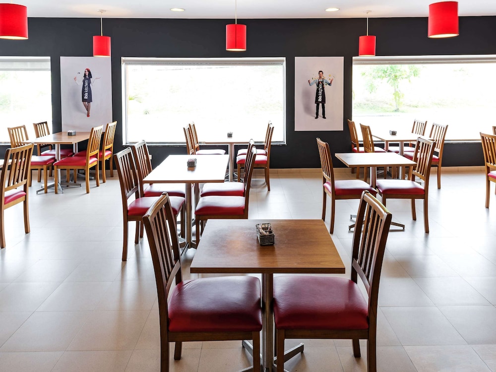 restaurant-cafeteria