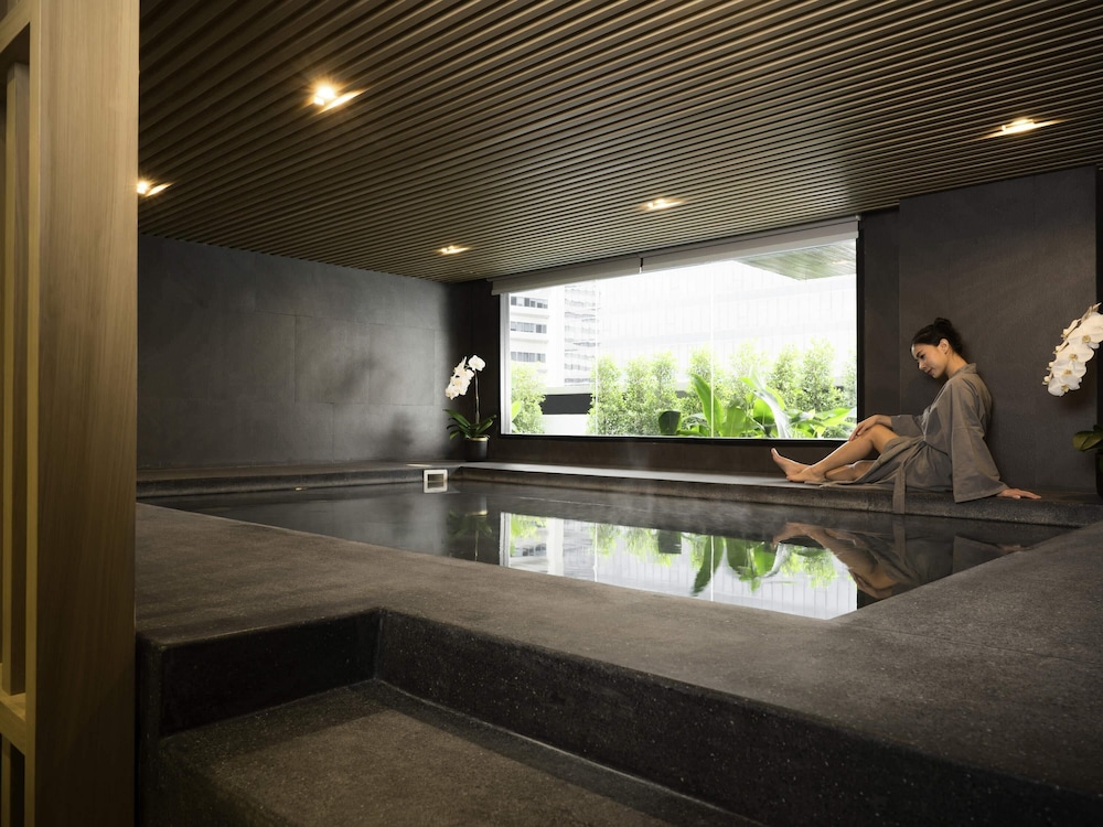 Avani Ratchada Bangkok Hotel 33/67