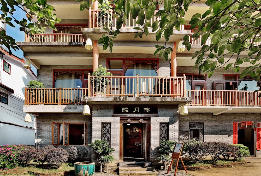 Yangshuo Village Inn 2/50