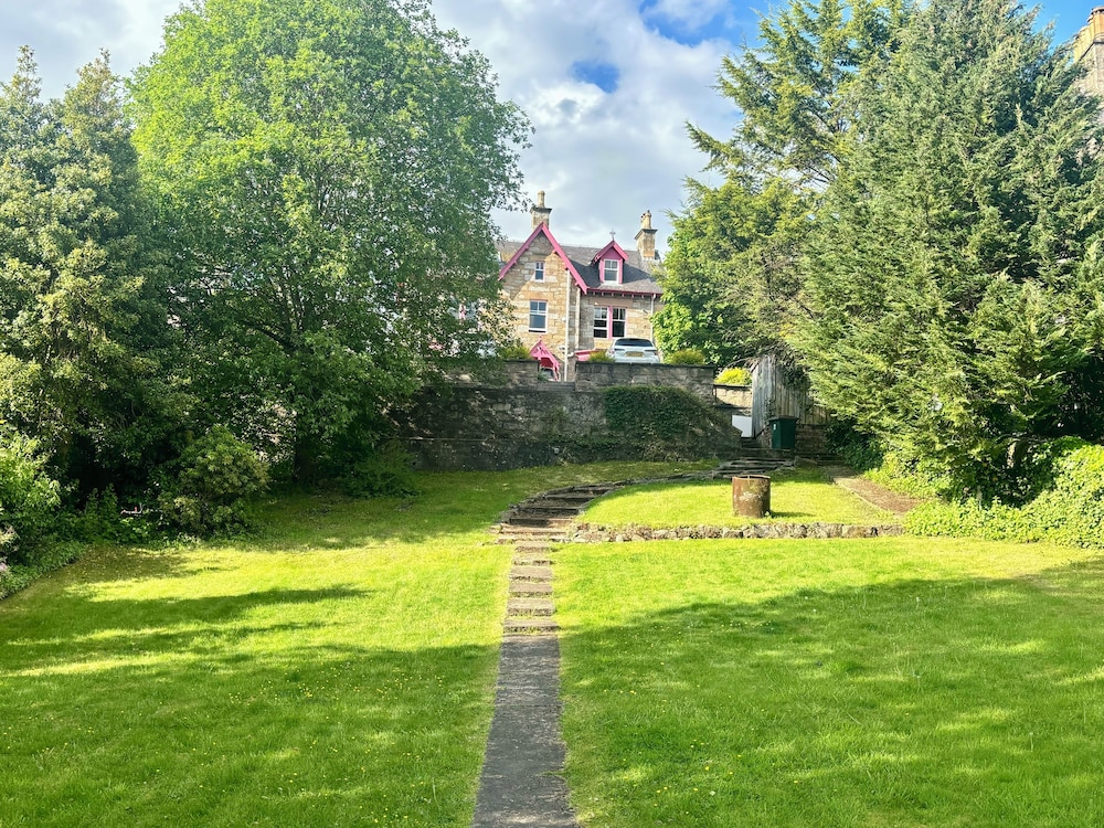 Carra Beag Guest House 44/50