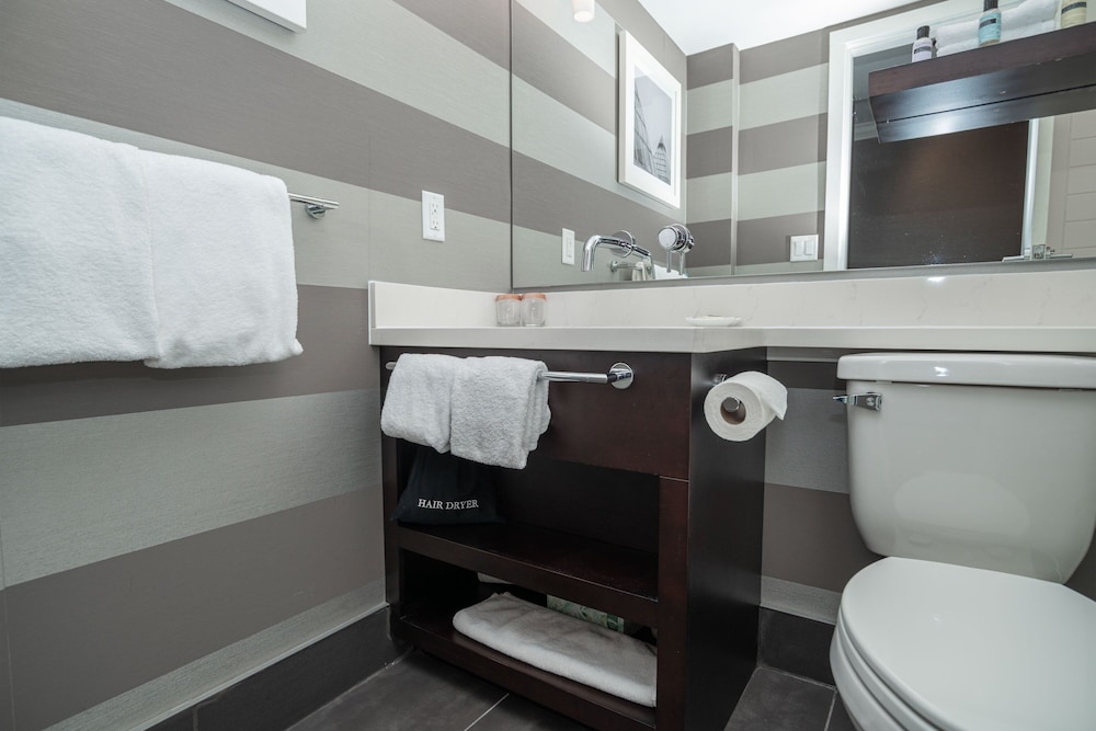 Sandman Hotel Edmonton West 12/46