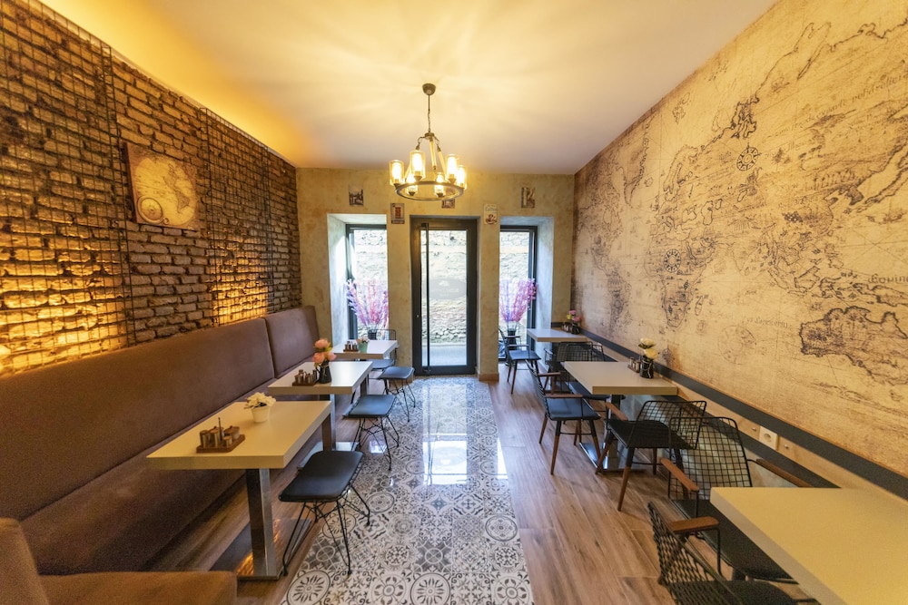 Royal Taksim Suites 29/50