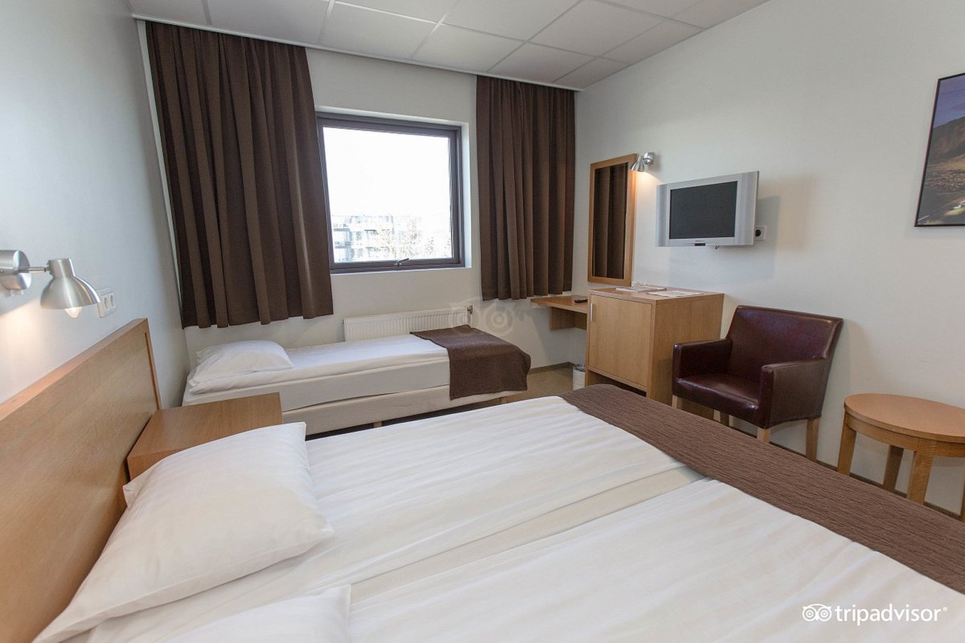 Cabin Hotel 32/71