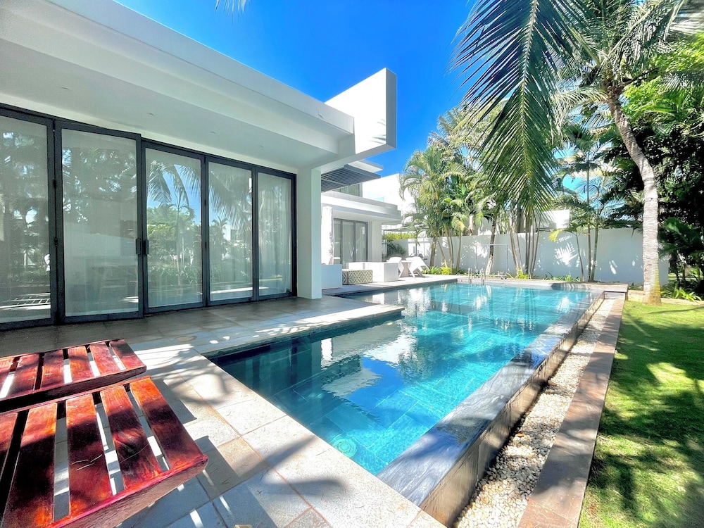 Sanctuary Resort Community 37/75