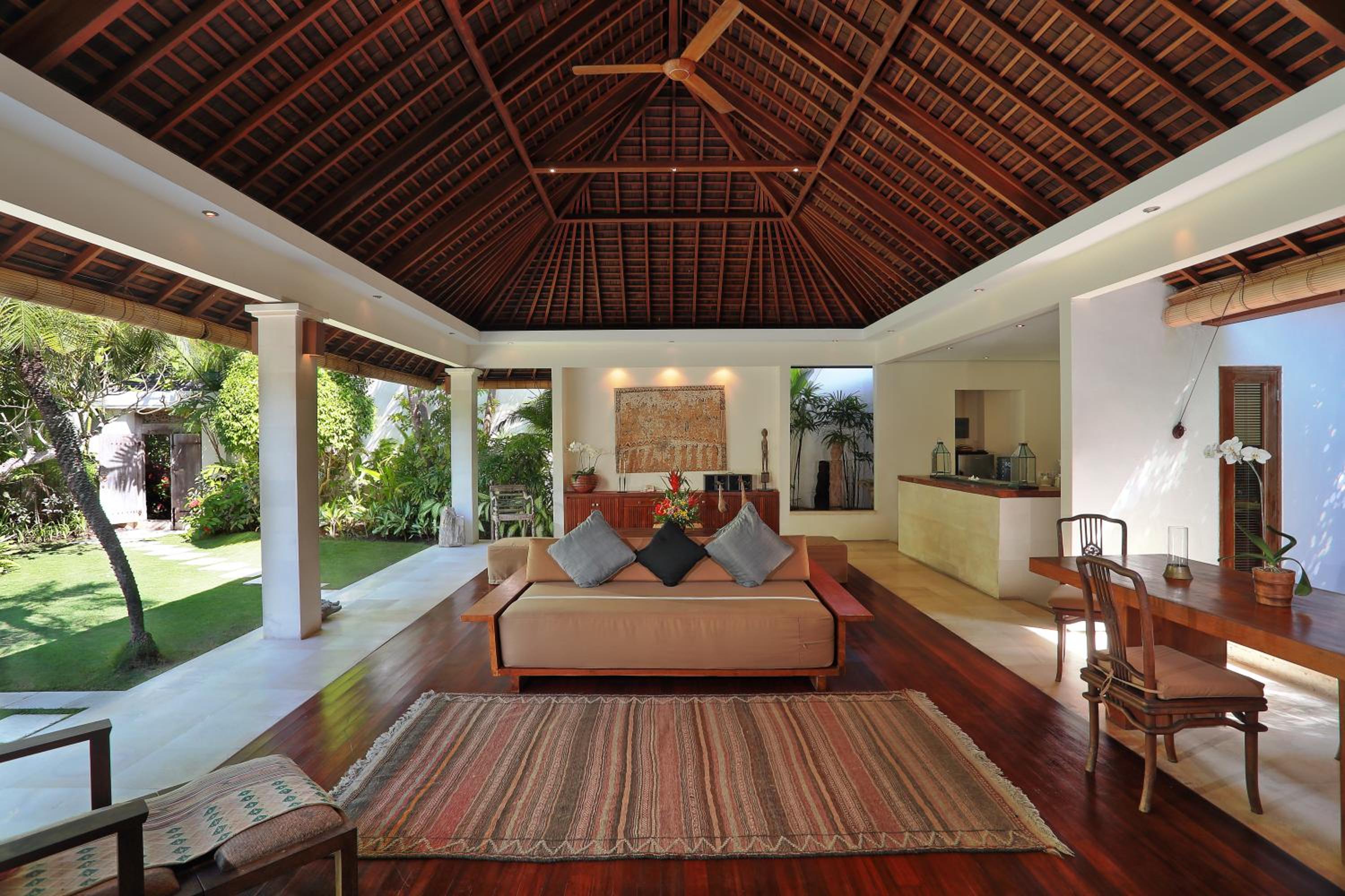 Royal, Pool, Villa