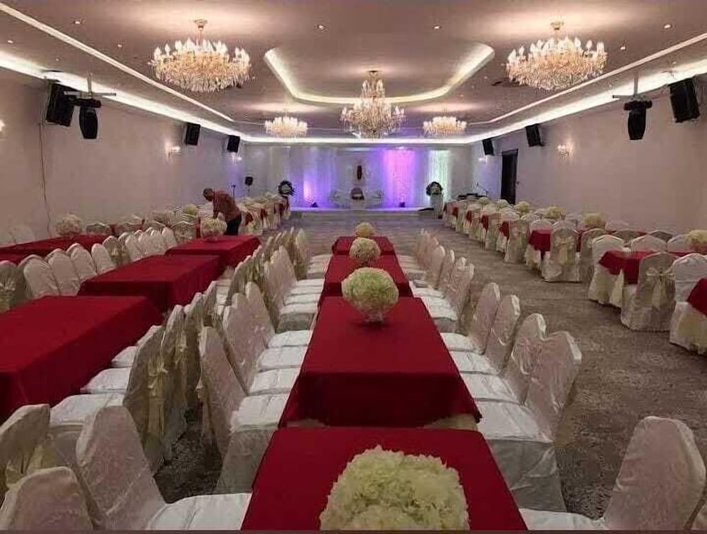 Salmiya Grand Hotel 64/67