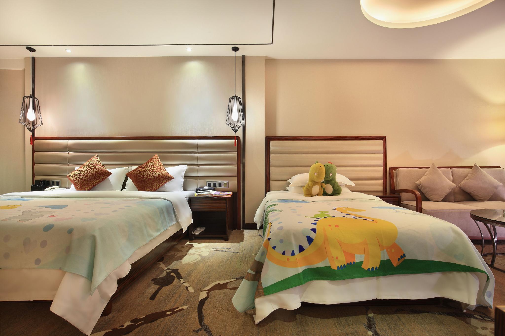 Theme, Family, 1 King and 1 Single Beds, Sofa