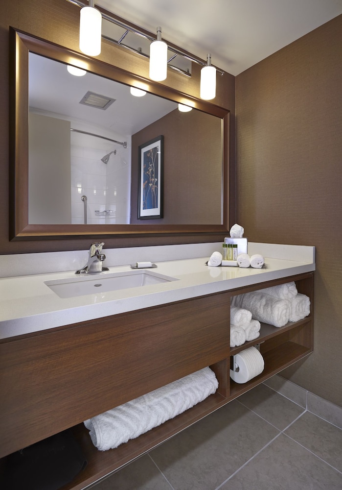 Doubletree By Hilton Hotel & Conference Centre Regina 18/80