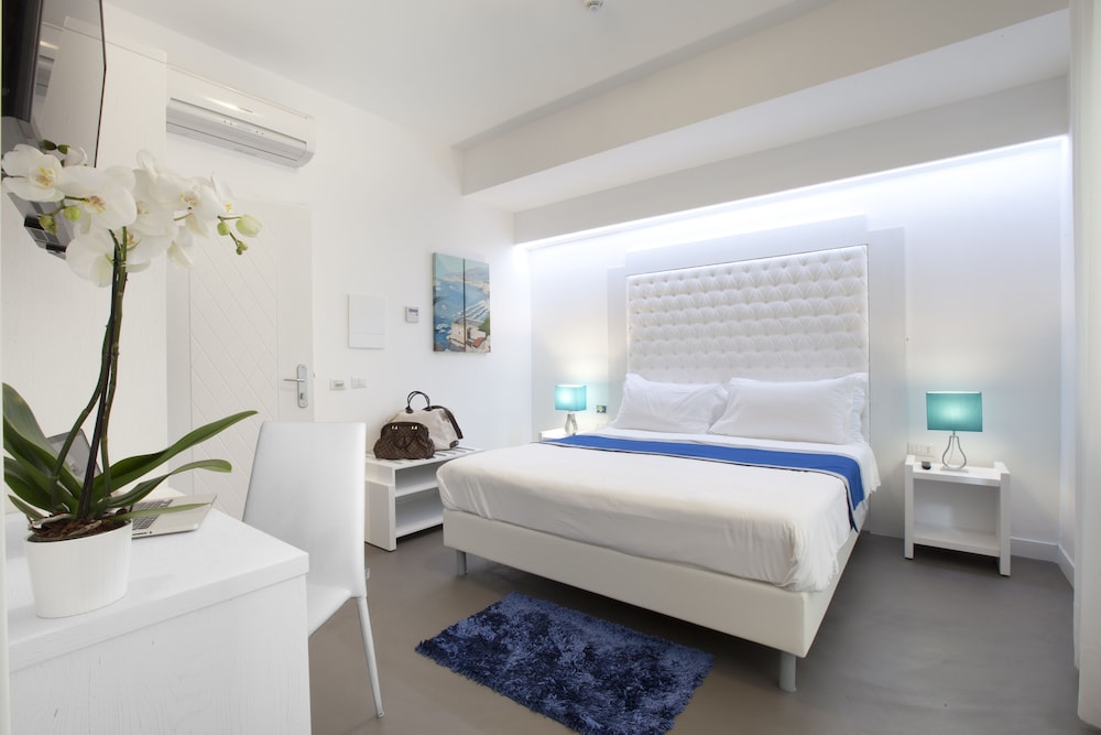 Tasso Suites 26/71