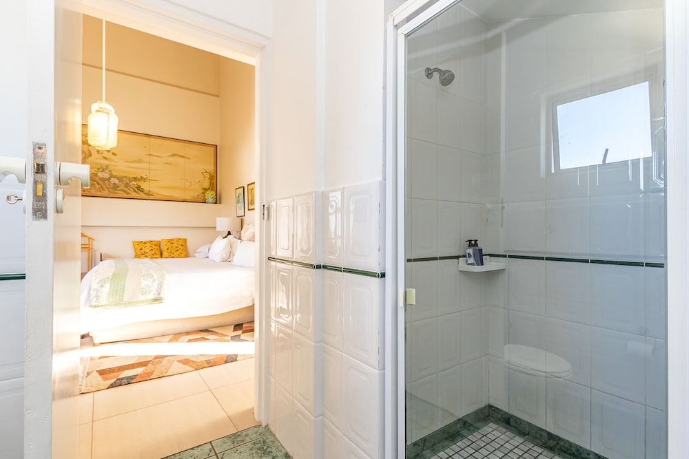 Admiralty B&B 49/50