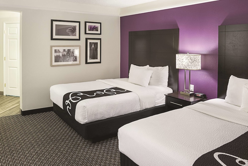 La Quinta Inn And Suites By Wyndham Las Vegas Summerlin Tech 13/49