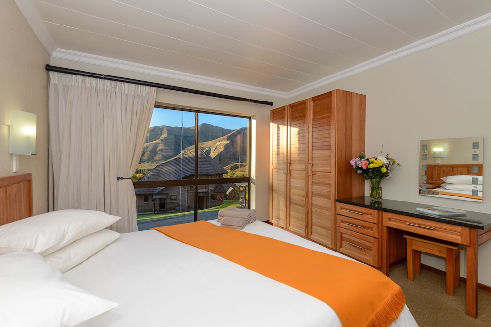 Kiara Lodge 13/69