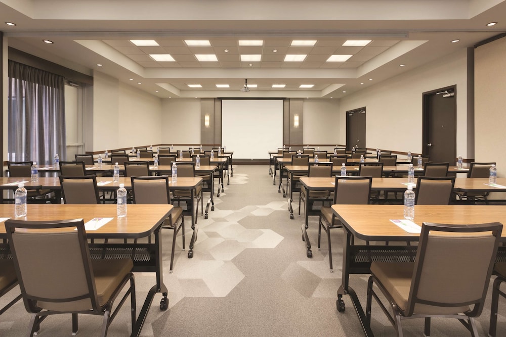 Hyatt Place Portland Airport At Cascade Station 47/54