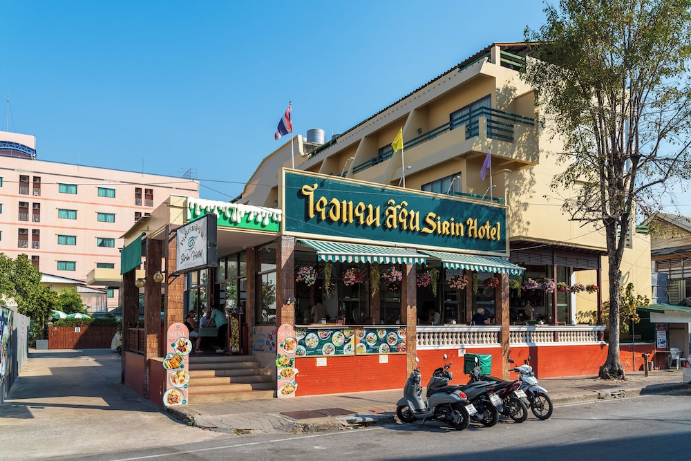 Sirin Hotel Huahin 58/64