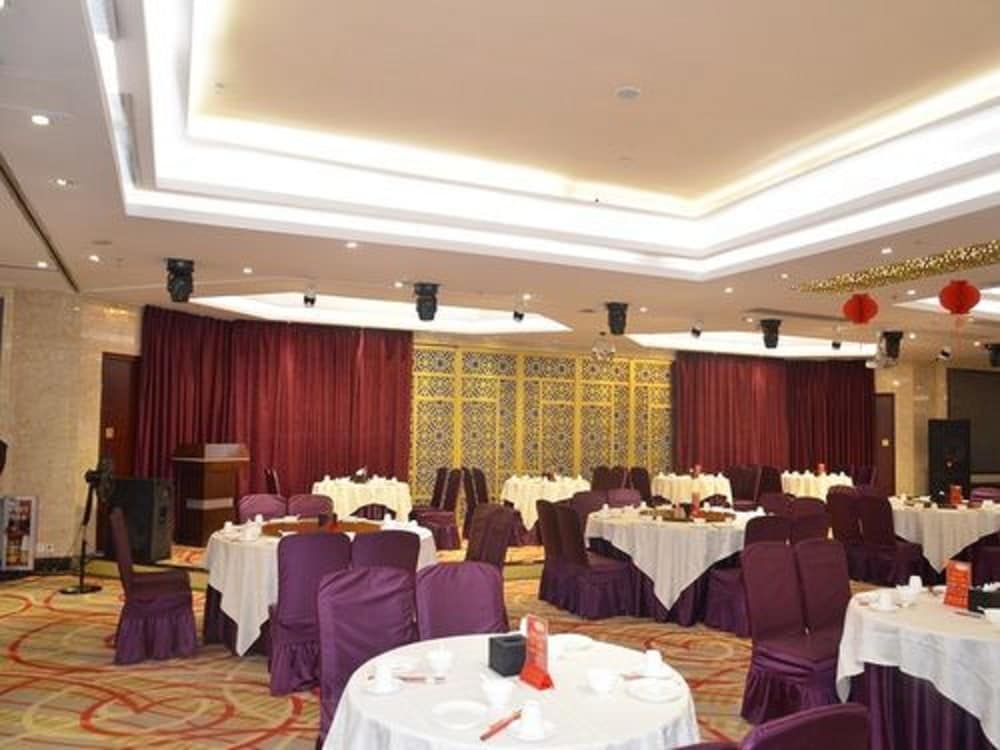 Landmark International Hotel 32/49