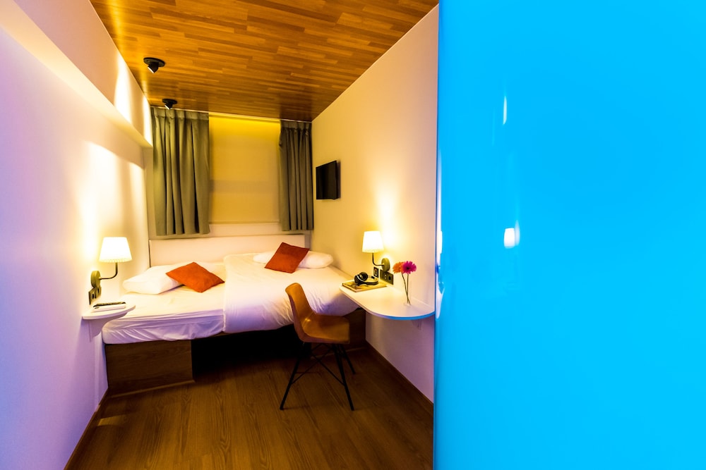STANDARD, DOUBLE BED, PRIVATE BATHROOM