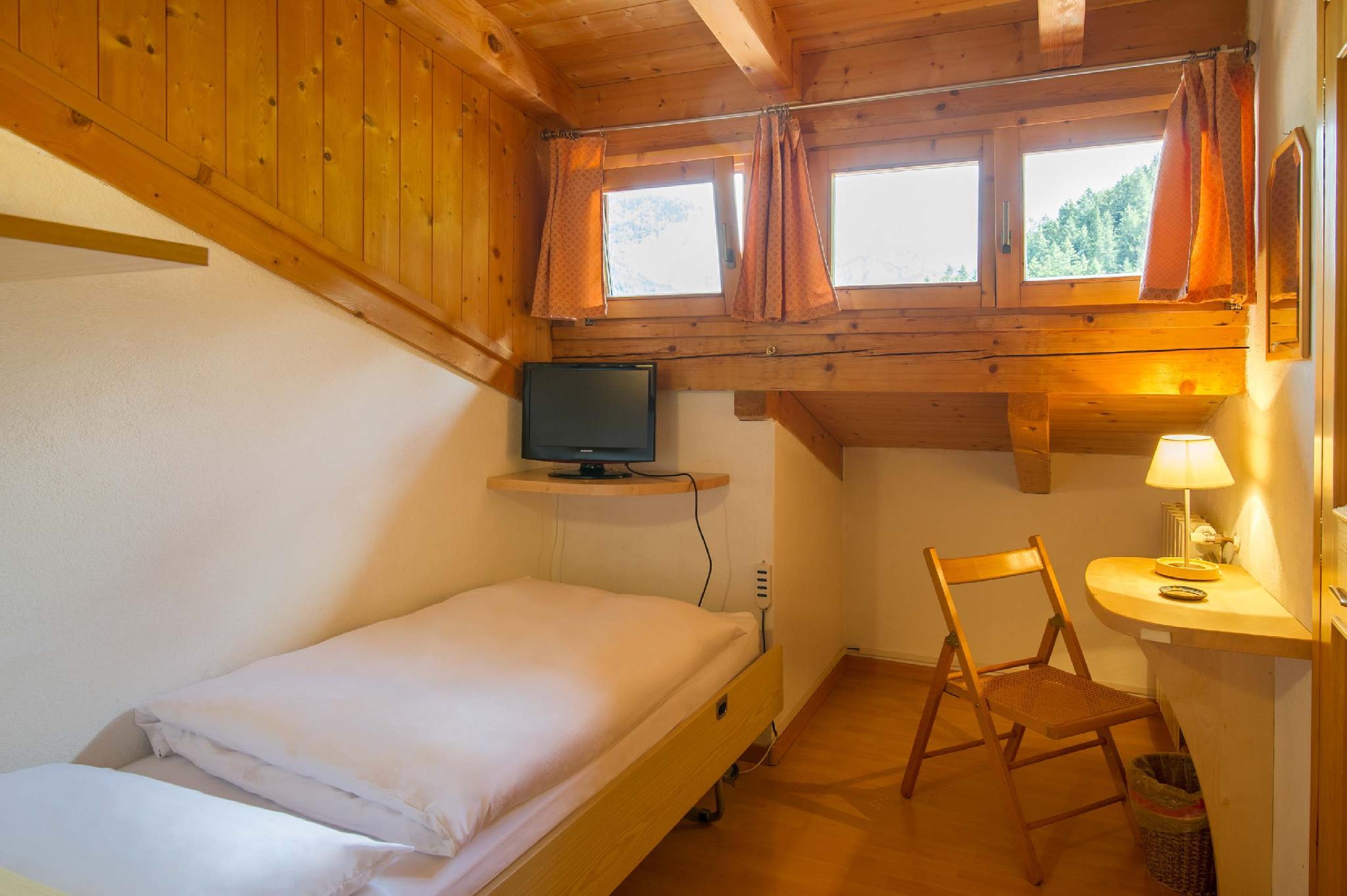 Room, Single