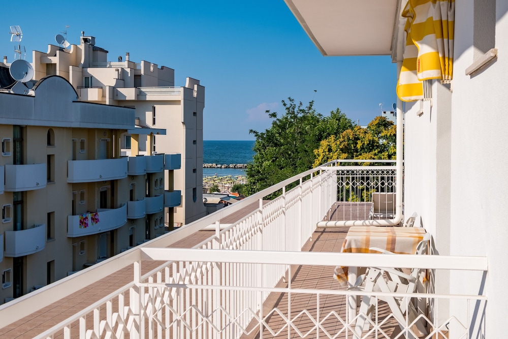 Hotel Villa Dei Fiori 7/56
