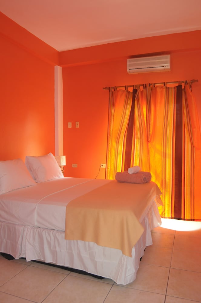Fish Tobago Guesthouse 24/69