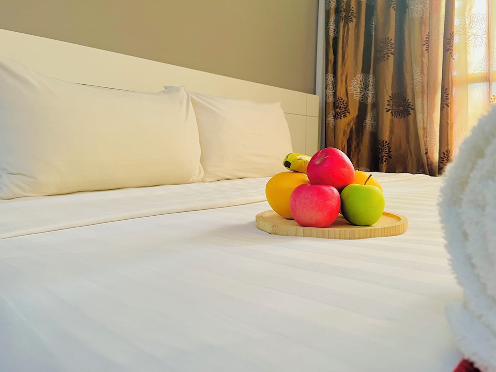 La Boss Hotel 28/56