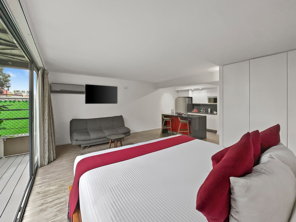 Armonik Suites 16/66