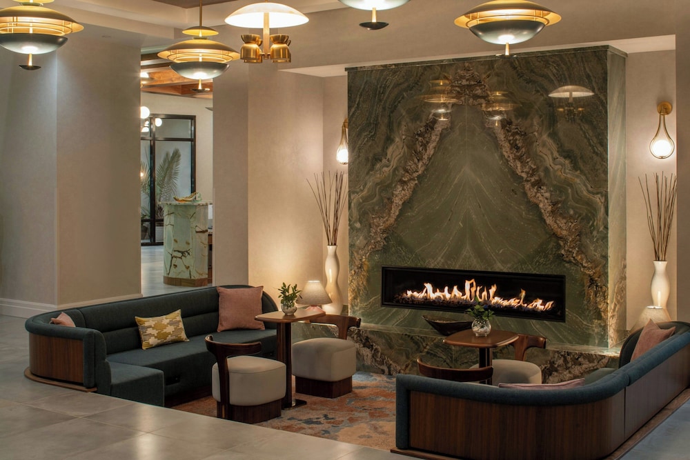 Trilogy Hotel Huntsville, Autograph Collection 23/43