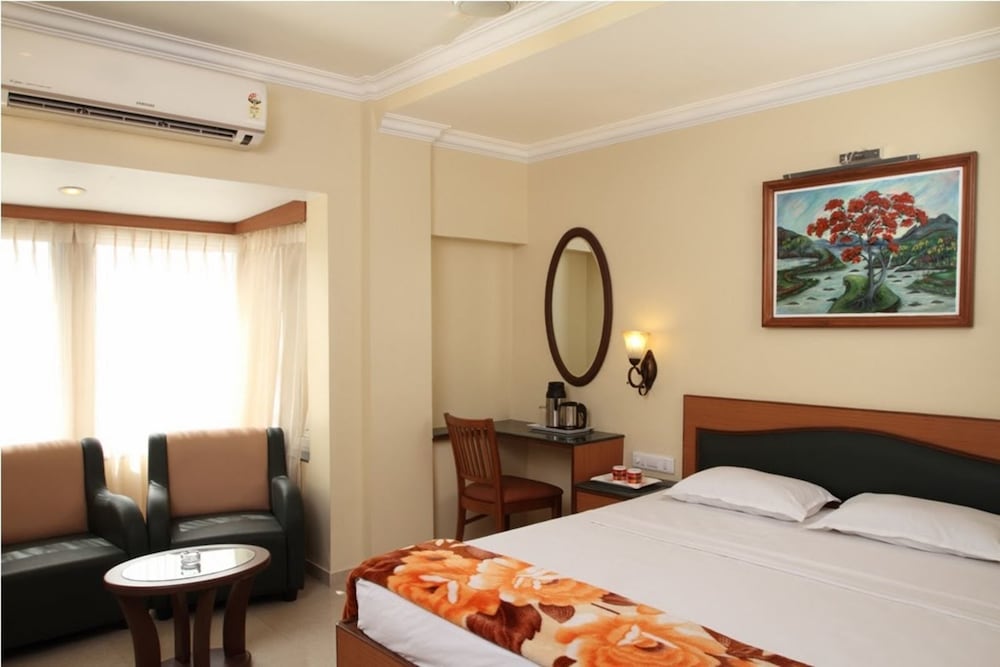 HOTEL NAHAR MANCHESTER INN 25/42