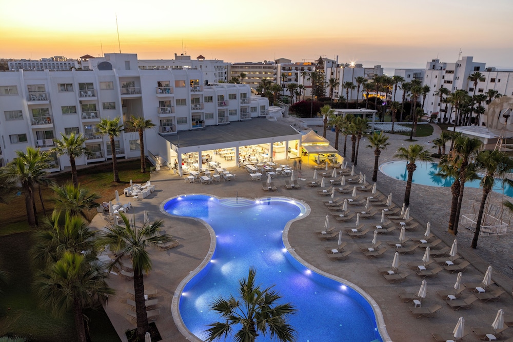 Papantonia Hotel 53/60