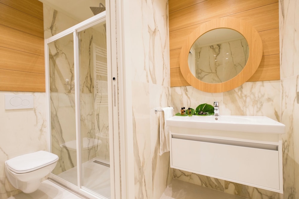 Metropol Ceccarini Suite 62/62