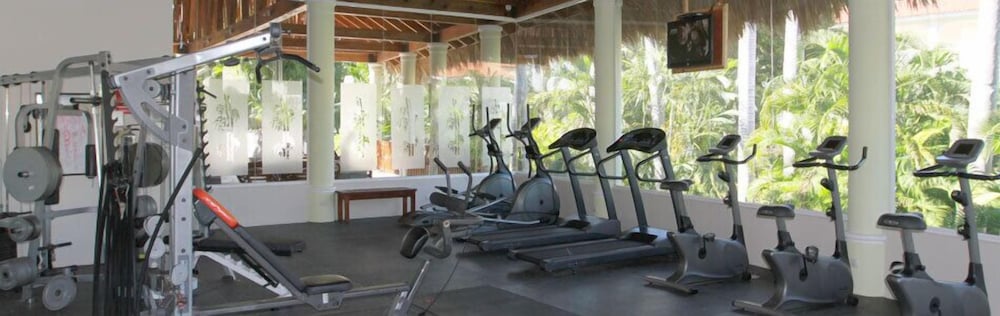 Lifestyle Royal Suites 27/44