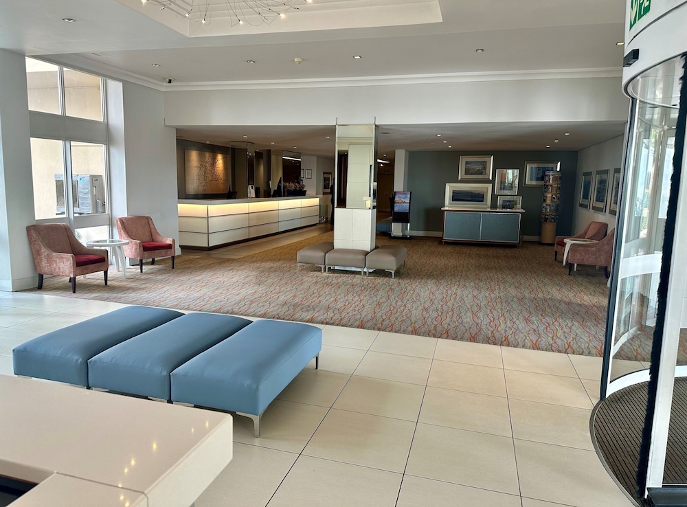 Garden Court Nelson Mandela Boulevard 7/51