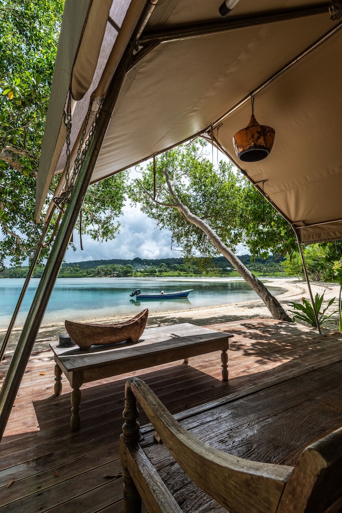 Ratua Island Resort And Spa 25/50