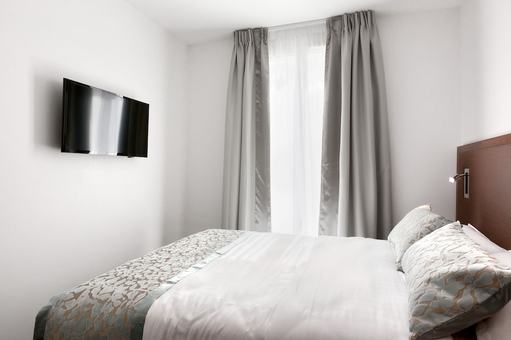 Hotel Le Trente Batignolles 5/48