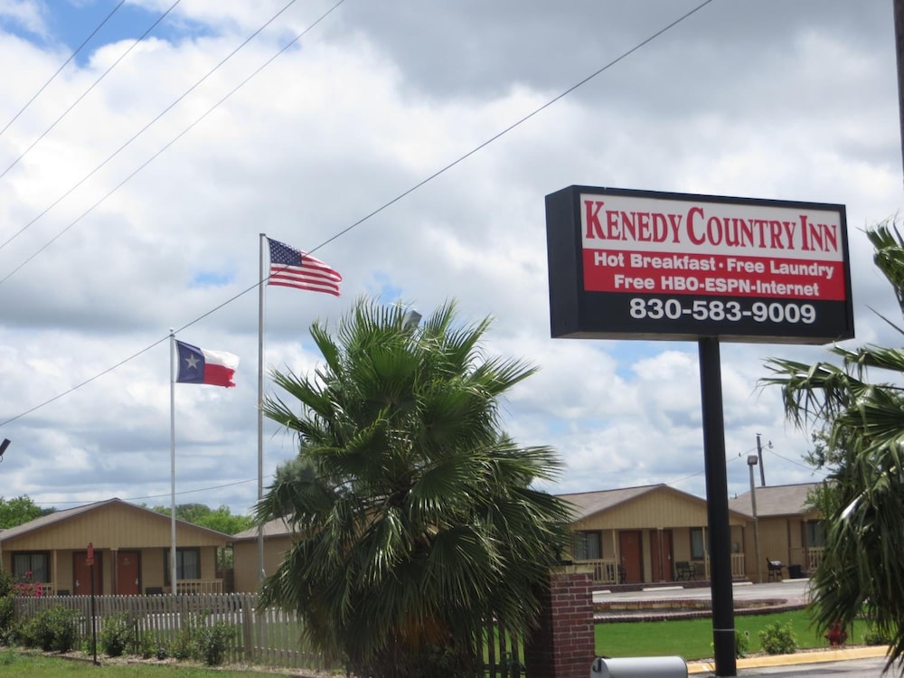 Kenedy Country Inn 1/23