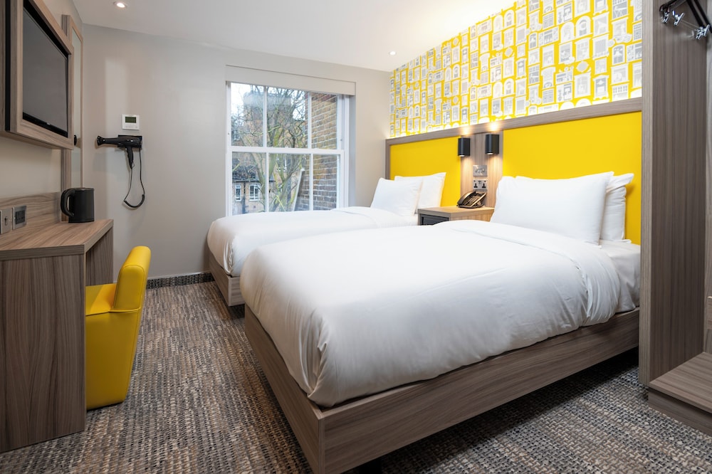 Brit Hotels Earls Court 19/54