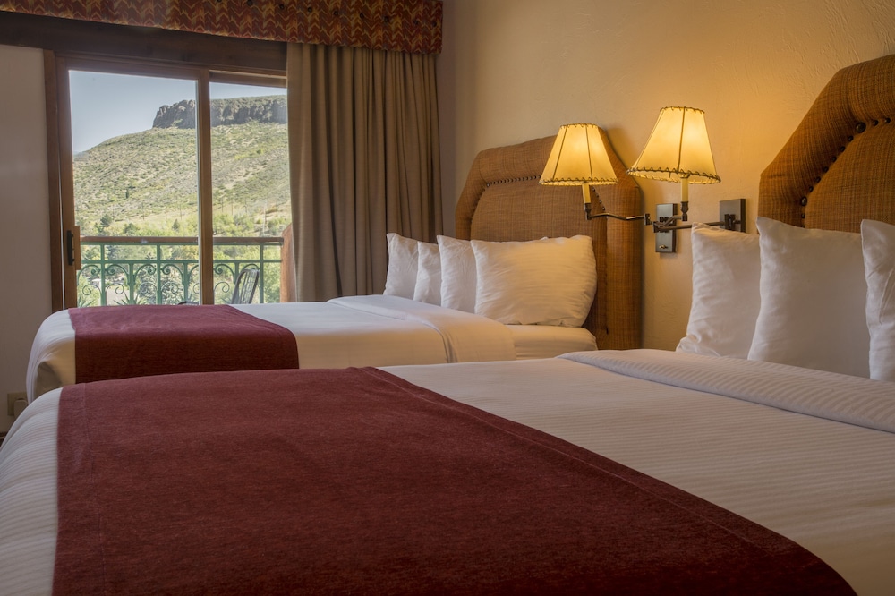 Table Mountain Inn 20/53