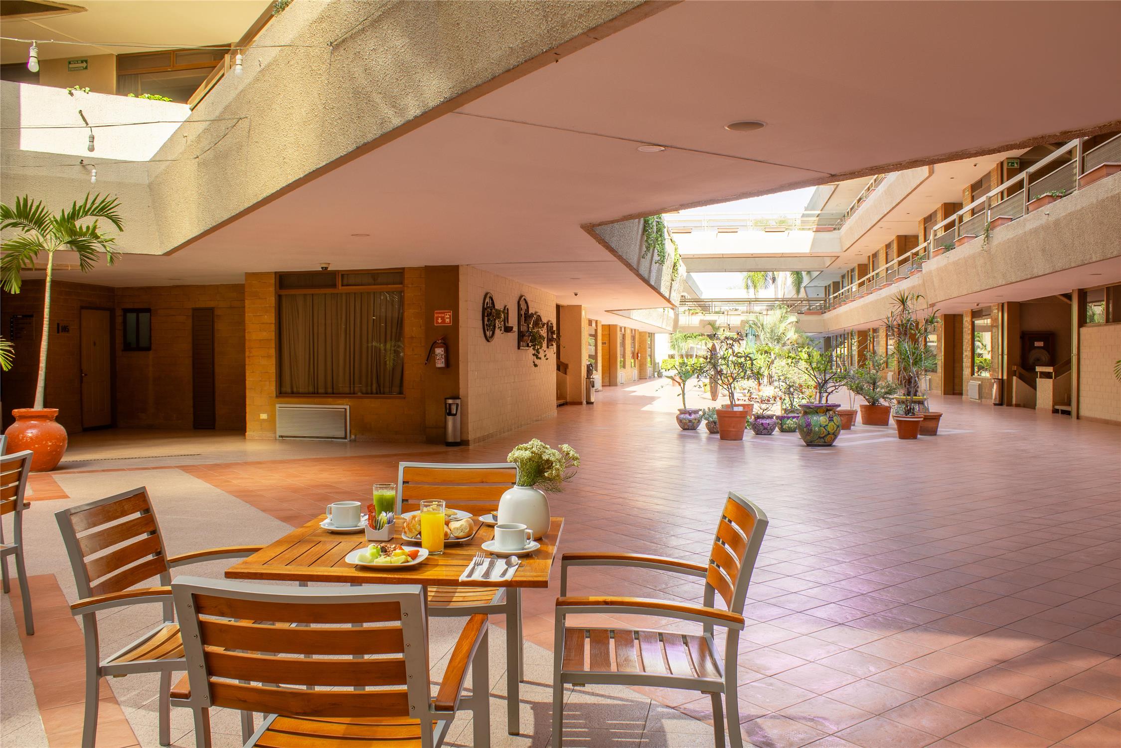 Best Western Plus Plaza Florida & Tower 43/55