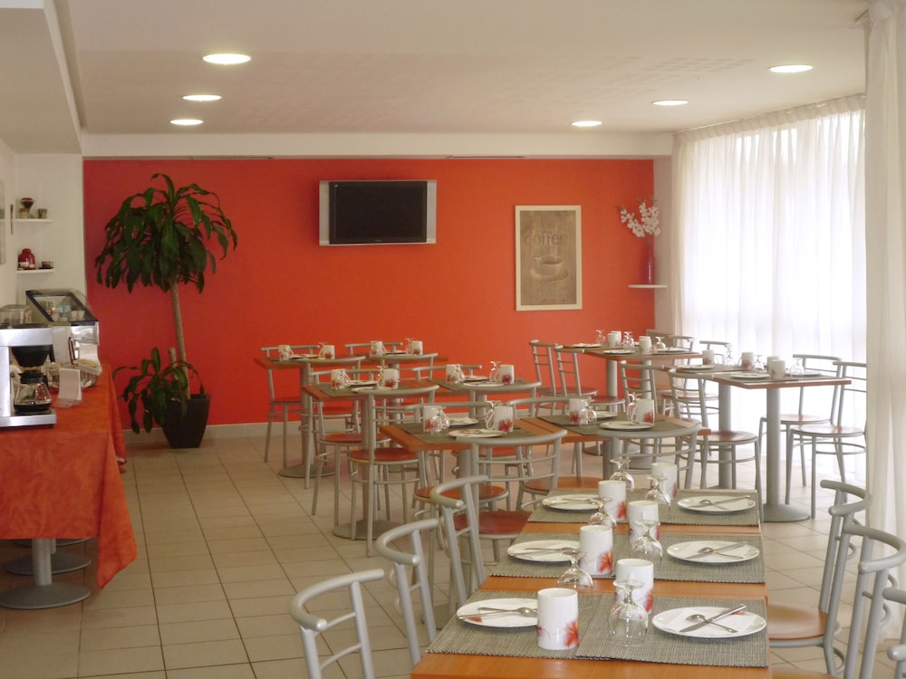 Sejours Et Affaires Ivry Sur Seine 27/37