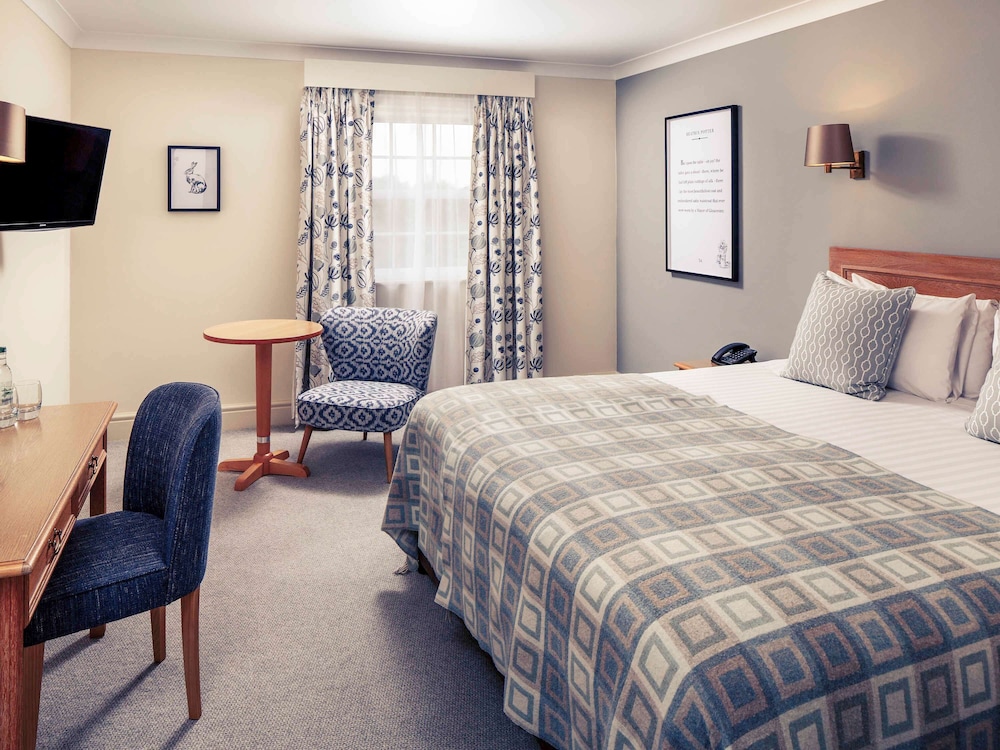 Mercure Gloucester Bowden Hall Hotel 14/70