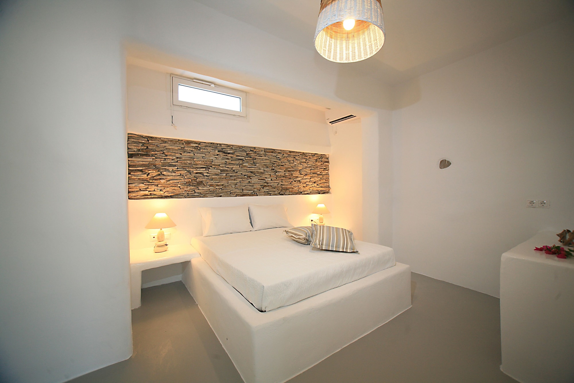 1 BEDROOM, APARTMENT, GARDEN VIEW