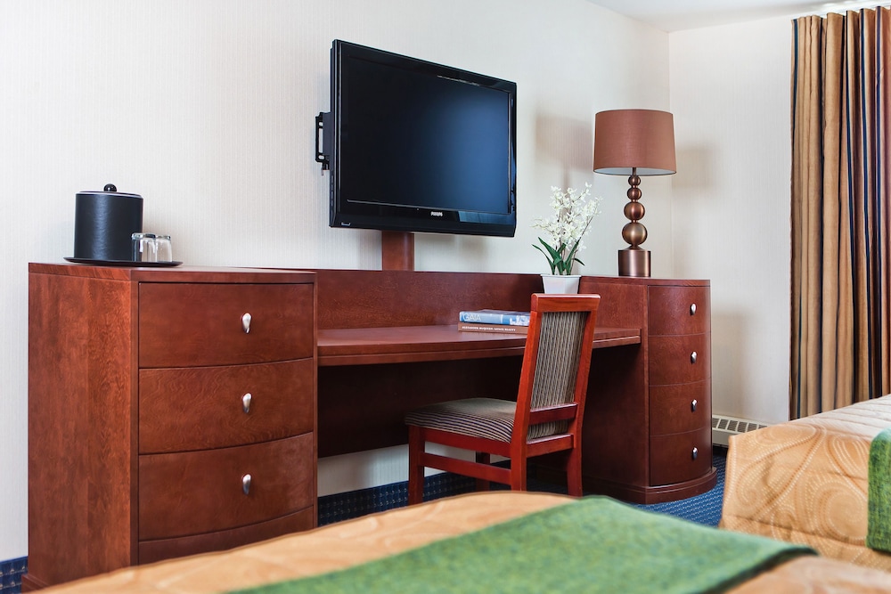 West Edmonton Mall Inn 5/55