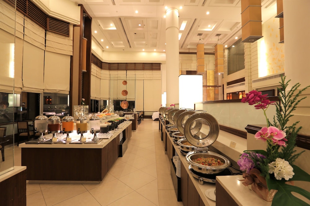 The Imperial Hotel And Convention Centre Korat 45/68