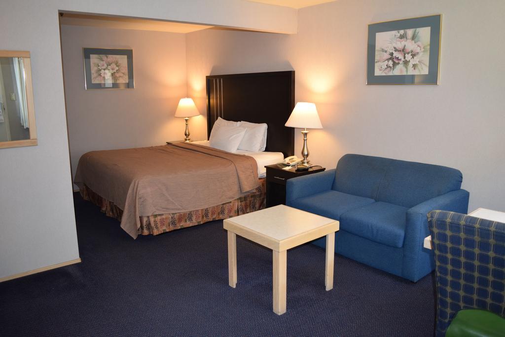 Valley Oaks Inn Woodland 11/25