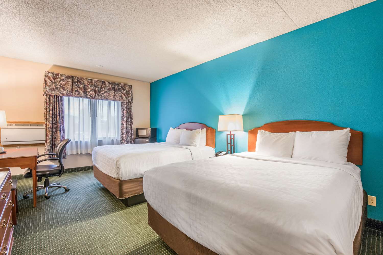 Room, 2 Queen Beds, Accessible