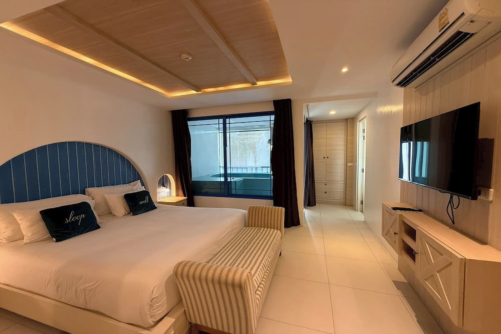 Costa Village Bangsaray 24/50