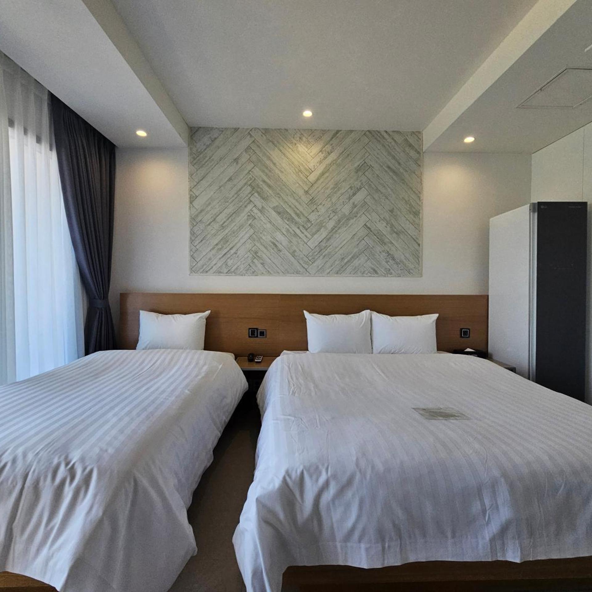 Ocean, Deluxe, Twin Beds