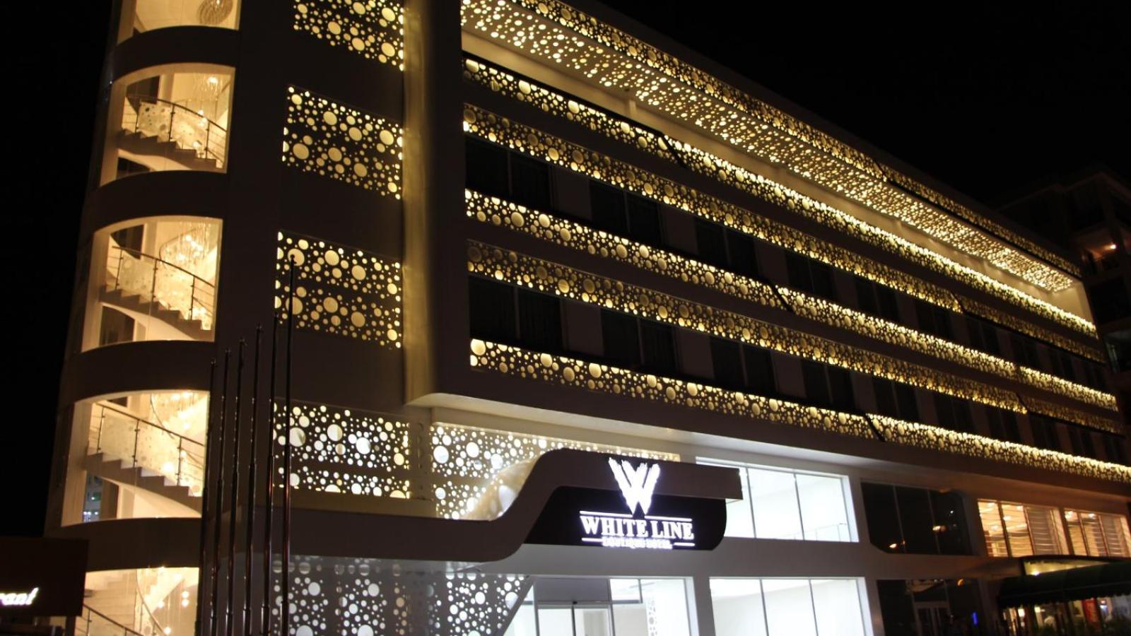 White Line Boutique Hotel 2/27
