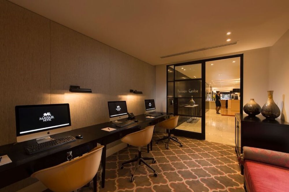 Mayfair Hotel 35/66