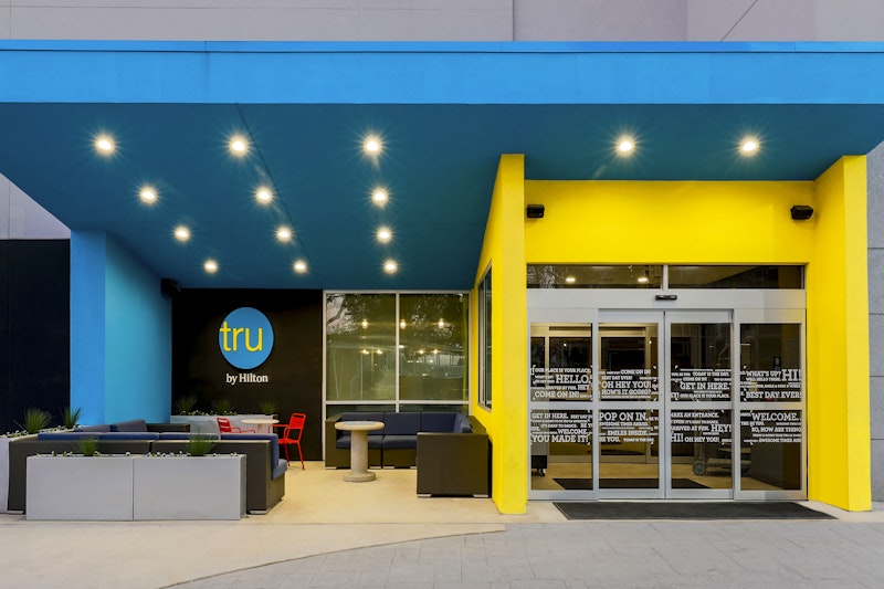 Tru By Hilton Dallas Market Center 59/59